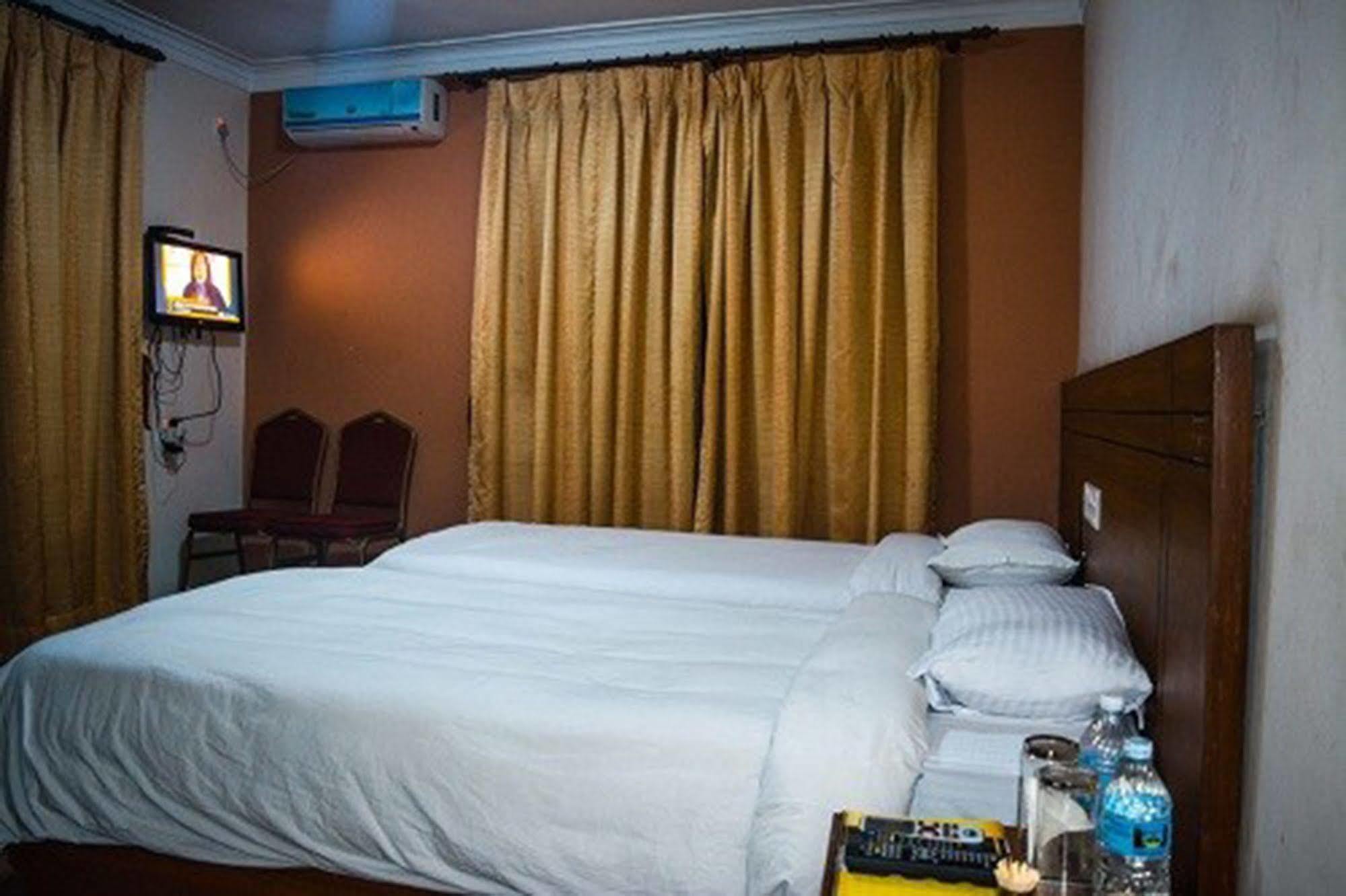 Aryal International Hotel 카트만두 외부 사진